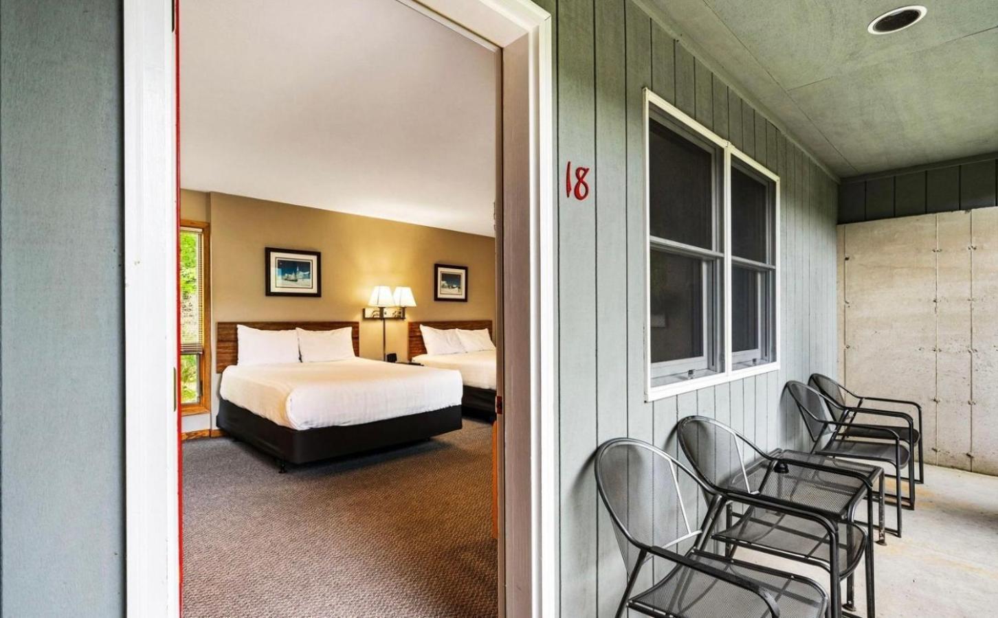 Downtown Inn シスター・ベイ エクステリア 写真